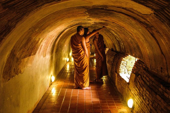 Doi Suthep, Wat Umong ve Wat Pha Lat Sunrise Küçük Grup Turu